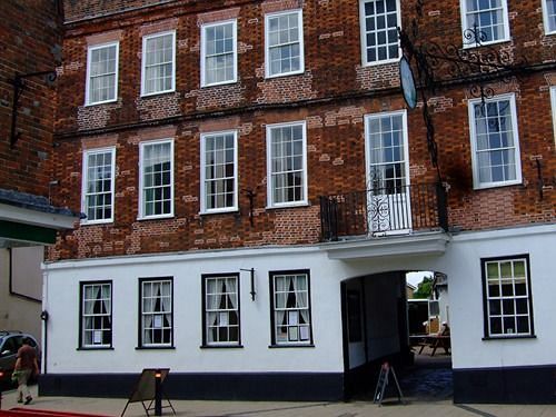 Swan Hotel Harleston Exterior photo